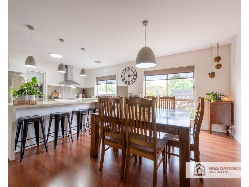 6 Blue Wren Drive, Haven VIC 3401