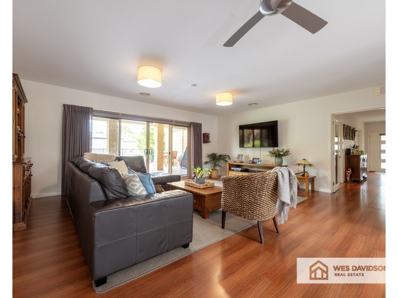 6 Blue Wren Drive, Haven VIC 3401