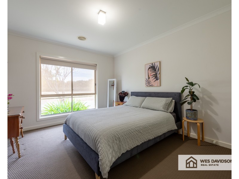 6 Blue Wren Drive, Haven VIC 3401