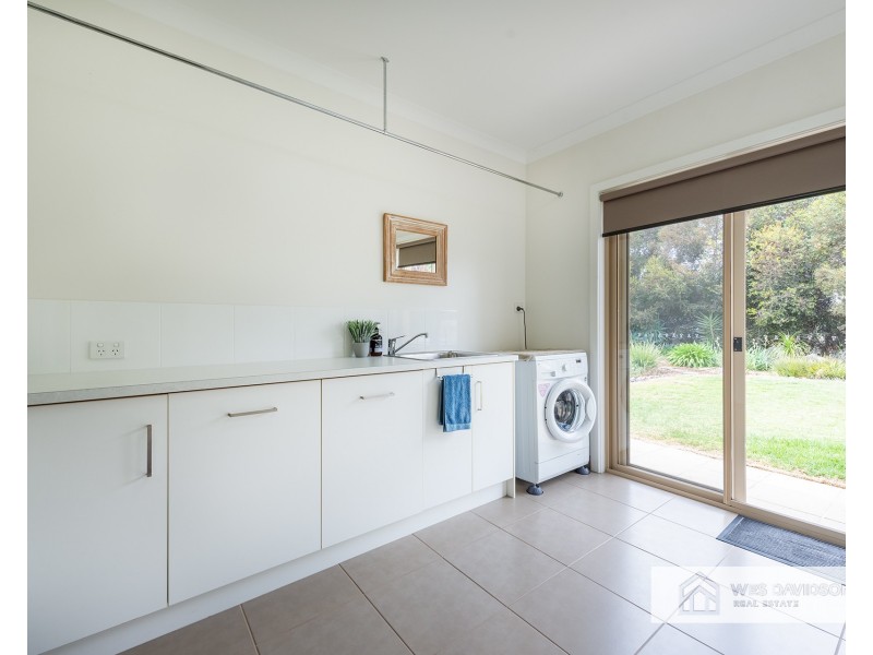 6 Blue Wren Drive, Haven VIC 3401