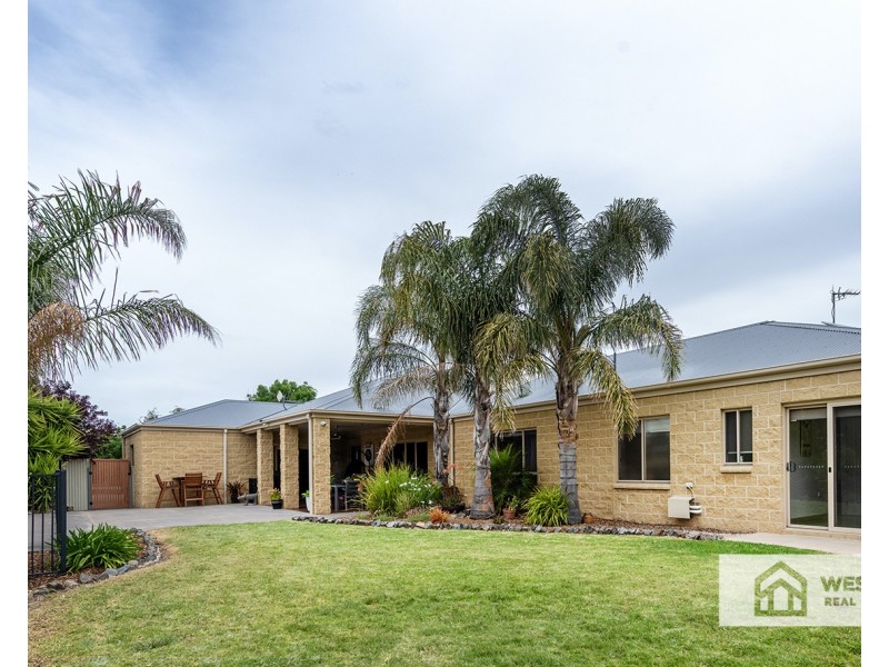6 Blue Wren Drive, Haven VIC 3401