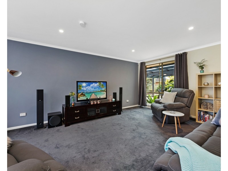 80 Meehan Drive, Kiama Downs NSW 2533