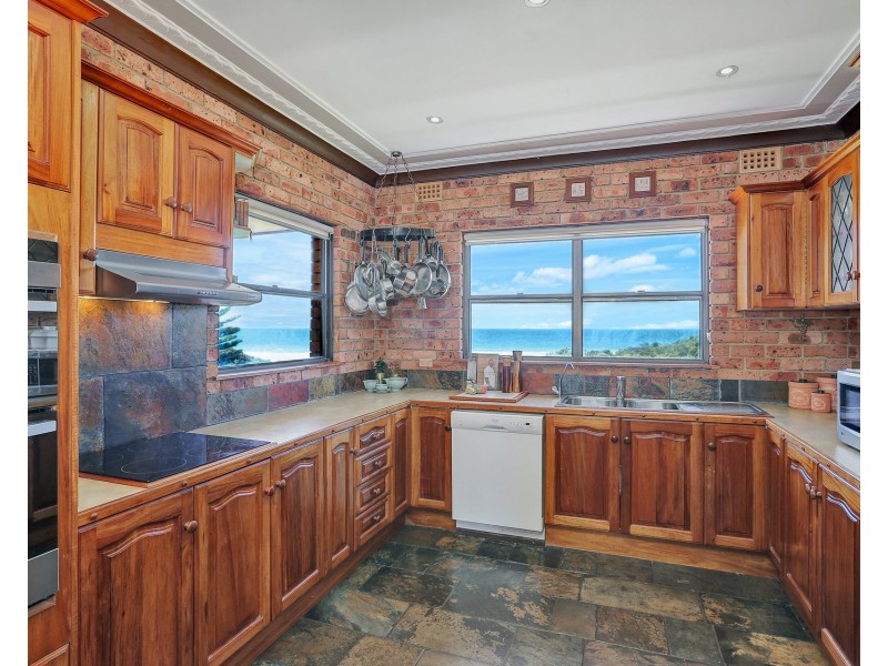 122 North Kiama Drive, Kiama Downs NSW 2533
