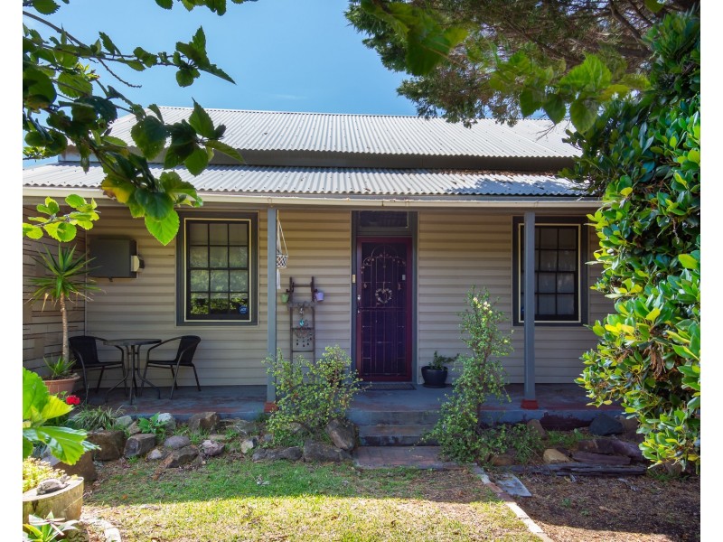 18 Riverside Drive, Bombo NSW 2533