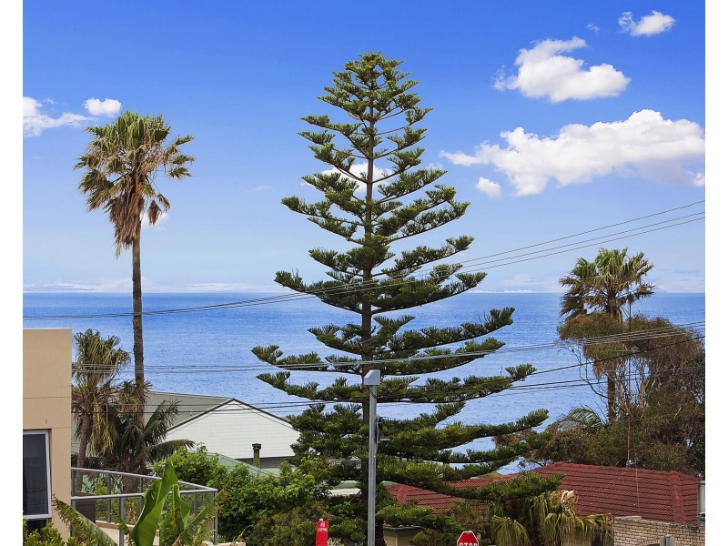 18 Riverside Drive, Bombo NSW 2533