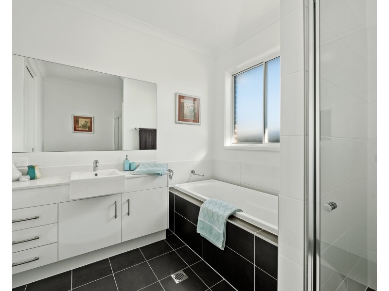 10 Arnold Crescent, Kiama NSW 2533