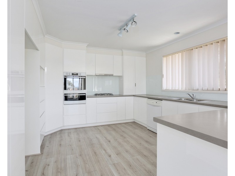 65 Kiarama Avenue, Kiama Downs NSW 2533