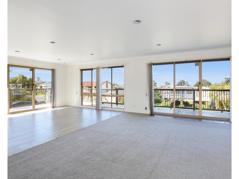 65 Kiarama Avenue, Kiama Downs NSW 2533