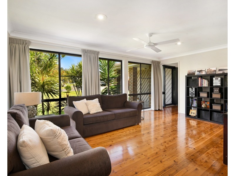 9 Hoskings Crescent, Kiama Downs NSW 2533