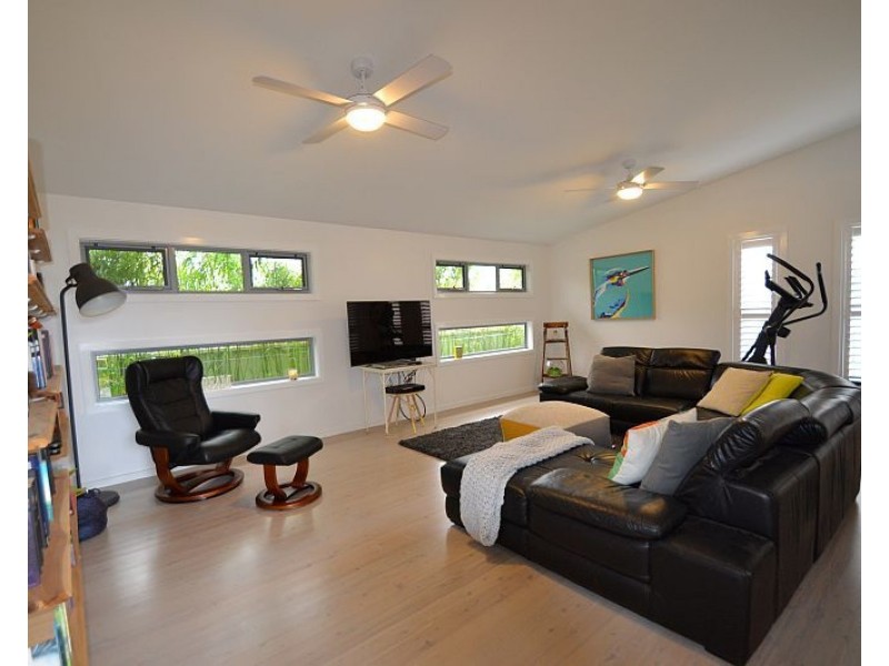 73 Golden Hill Avenue, Shoalhaven Heads NSW 2535