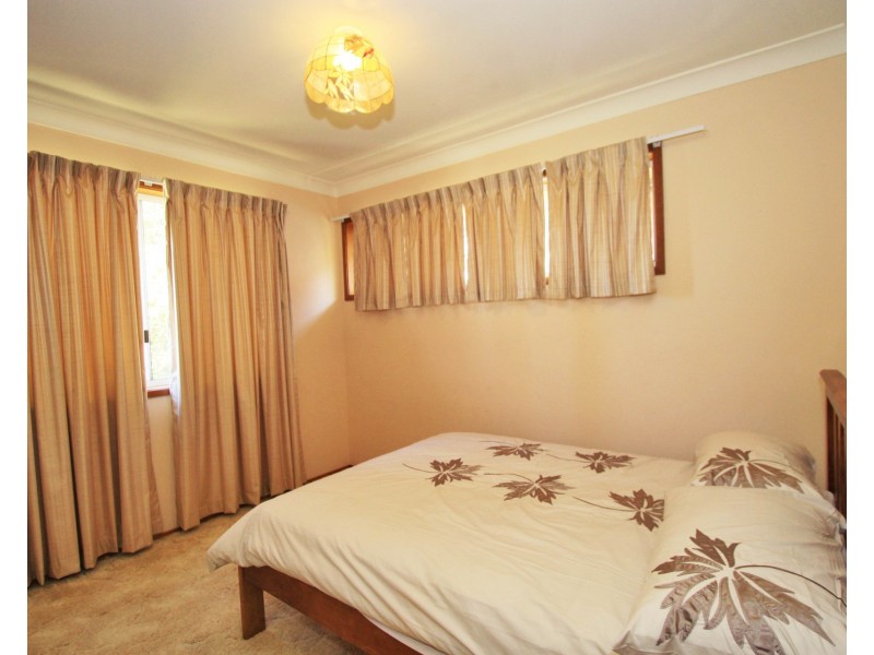 25 Attunga Avenue, Kiama Heights NSW 2533