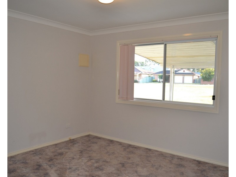 10 Renown Avenue, Shoalhaven Heads NSW 2535