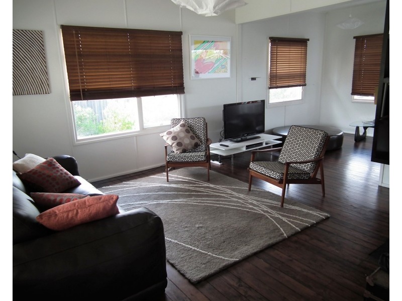 18 Renown Avenue, Shoalhaven Heads NSW 2535