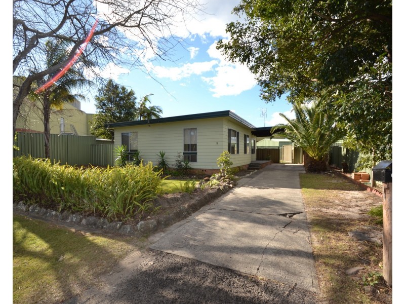 9 Trentham Road, Shoalhaven Heads NSW 2535