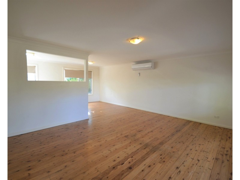 9 Trentham Road, Shoalhaven Heads NSW 2535