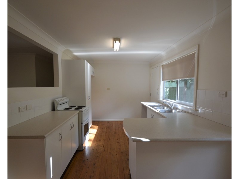 9 Trentham Road, Shoalhaven Heads NSW 2535