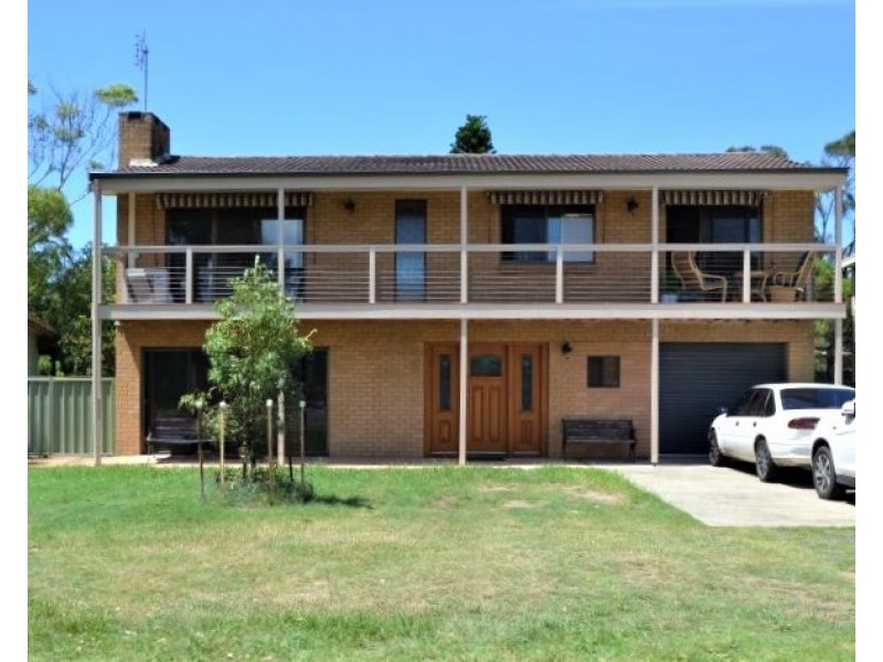 8 Throsby Street, Shoalhaven Heads NSW 2535