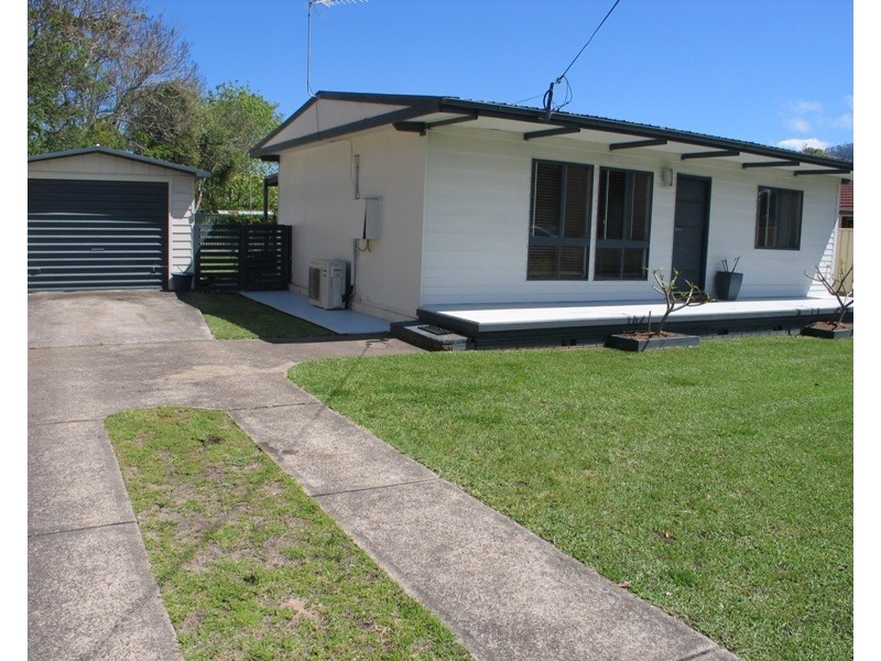 12 Towers Road, Shoalhaven Heads NSW 2535