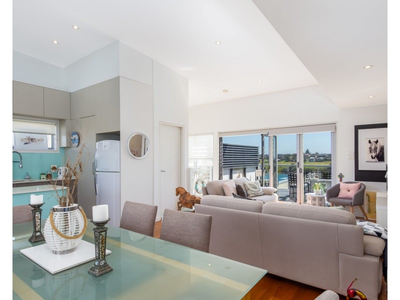 135 Attunga Avenue, Kiama Heights NSW 2533