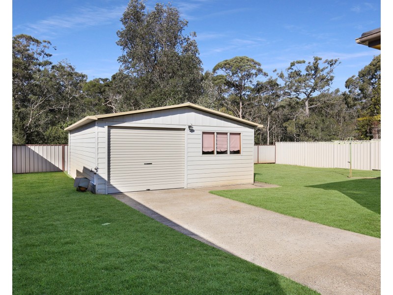 10 Mclay Avenue, Shoalhaven Heads NSW 2535
