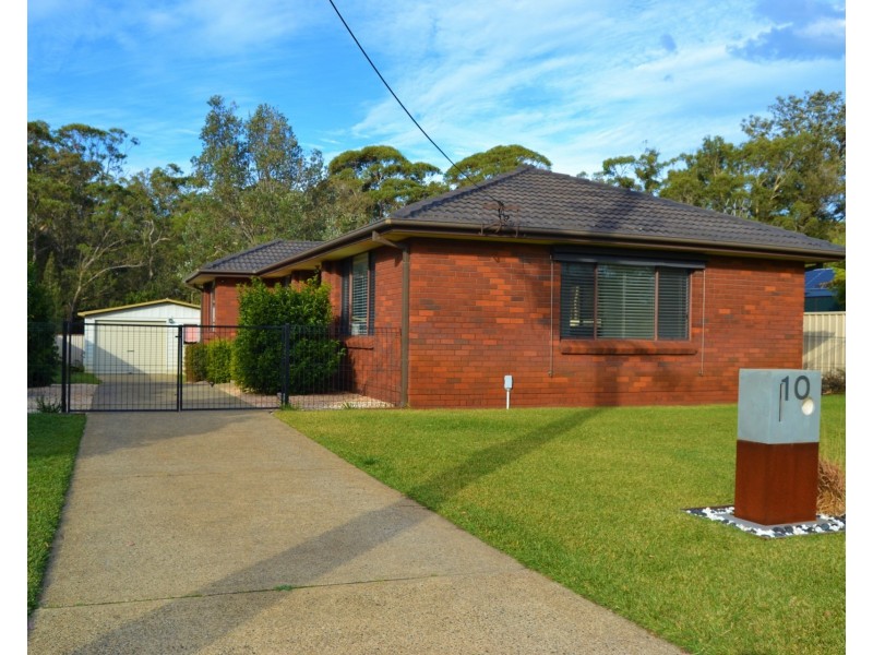 10 Mclay Avenue, Shoalhaven Heads NSW 2535