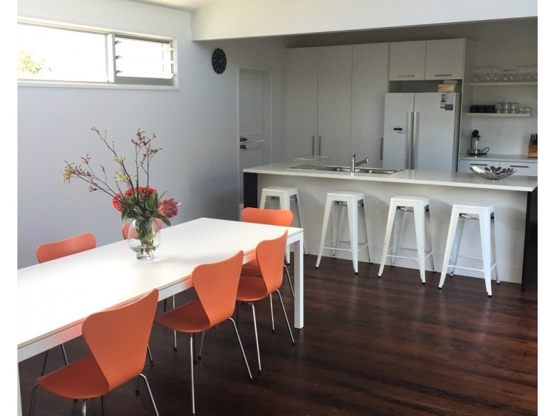 18 Renown Avenue, Shoalhaven Heads NSW 2535