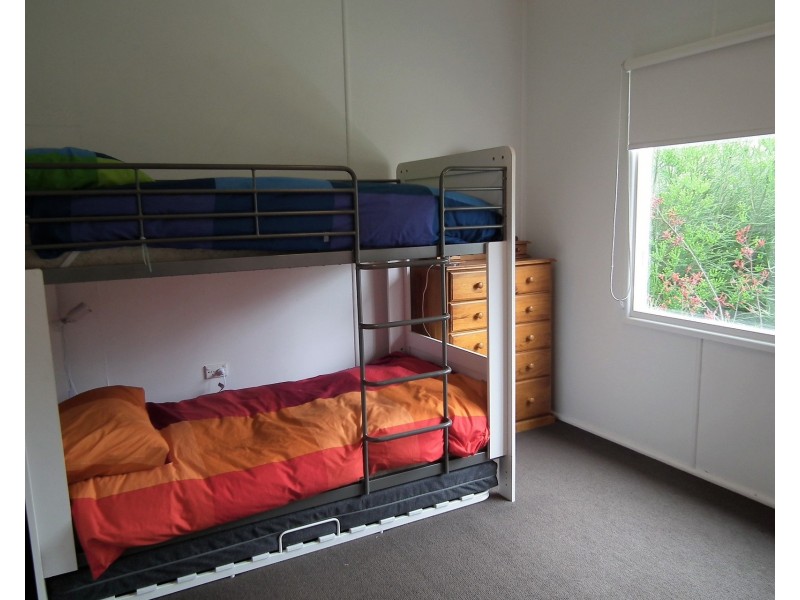 18 Renown Avenue, Shoalhaven Heads NSW 2535