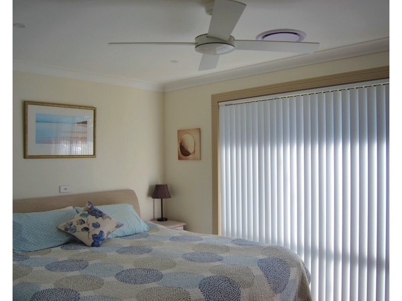 8 Davison Drive, Shoalhaven Heads NSW 2535
