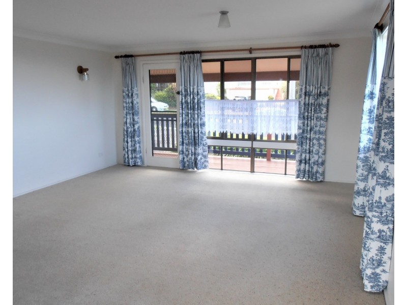 22 Anembo Crescent, Kiama Heights NSW 2533