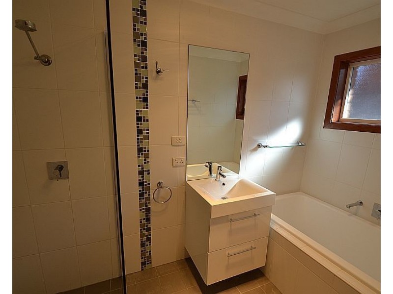 2 Folia Close, West Nowra NSW 2541