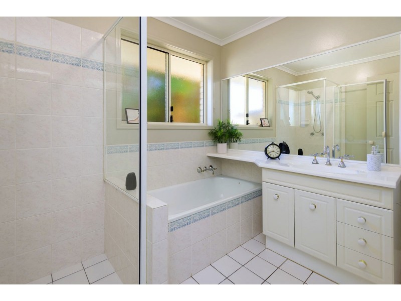 28 Conebush Cct, Ormeau QLD 4208