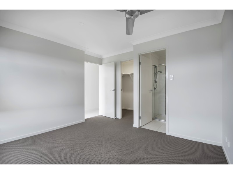 71 Stinson Cct, Coomera QLD 4209