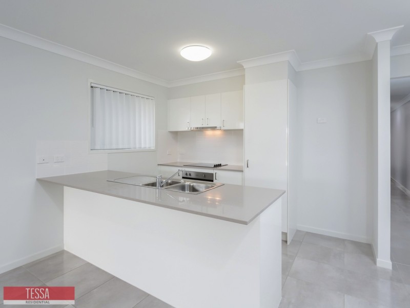 11 Macarthur St, Pimpama QLD 4209