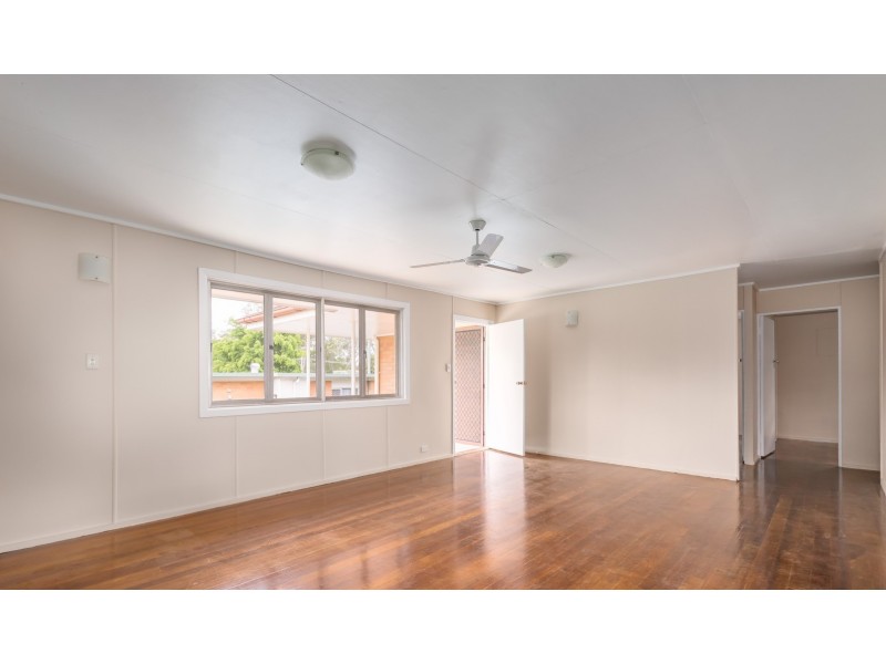 6 Renita St, Slacks Creek QLD 4127