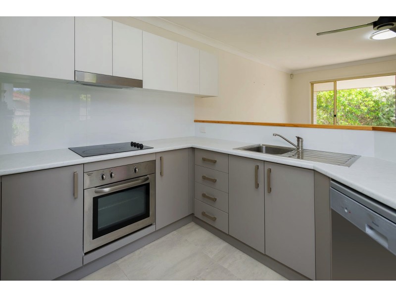 Unit 4/171-179 Coombabah Rd, Runaway Bay QLD 4216