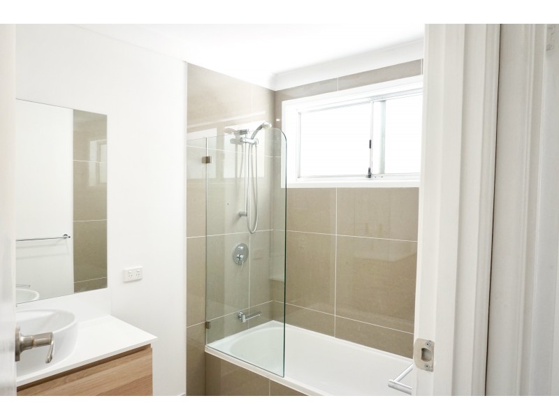 23 Annerley Ave, Runaway Bay QLD 4216