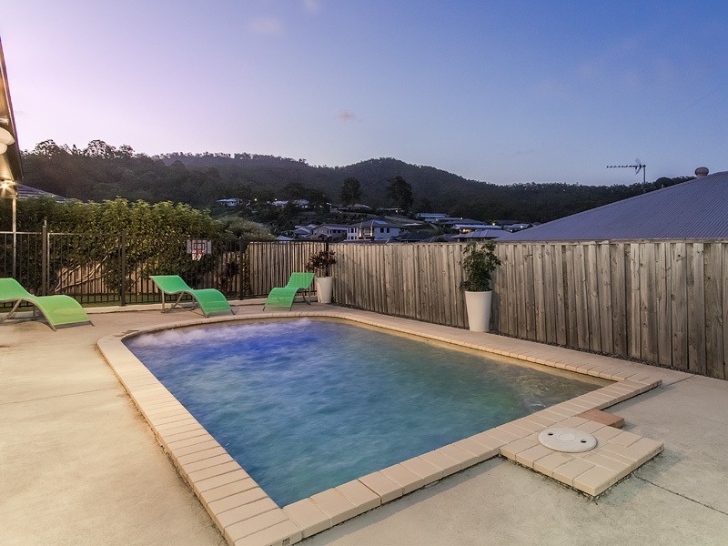 6 Warrandyte St, Upper Coomera QLD 4209