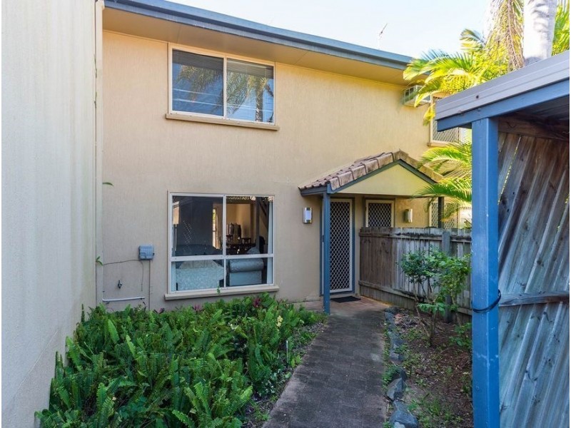 Unit 44/63 Olsen Ave, Labrador QLD 4215