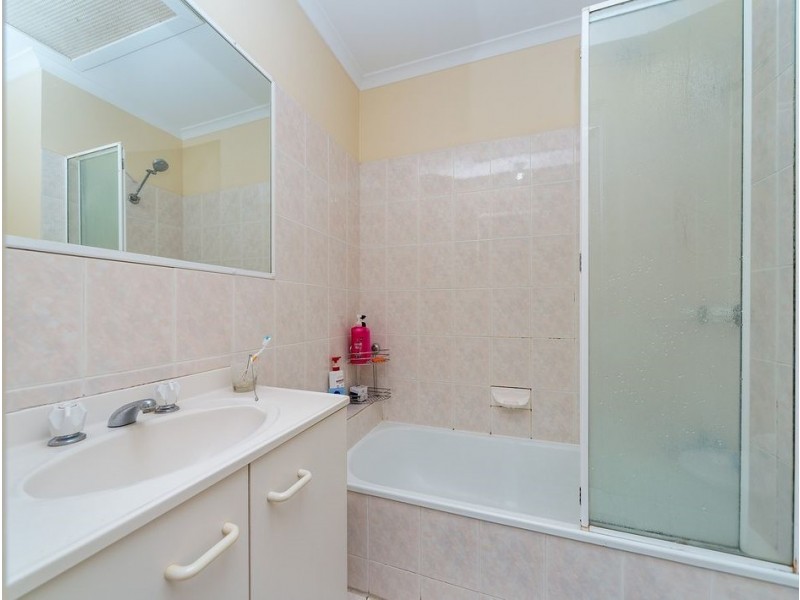 Unit 44/63 Olsen Ave, Labrador QLD 4215