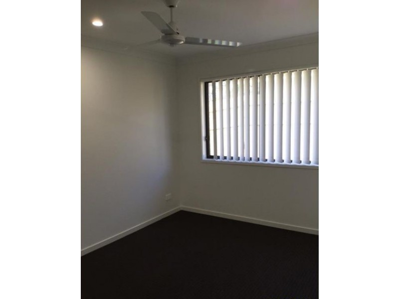 1 Lindsay Lane, Pimpama QLD 4209