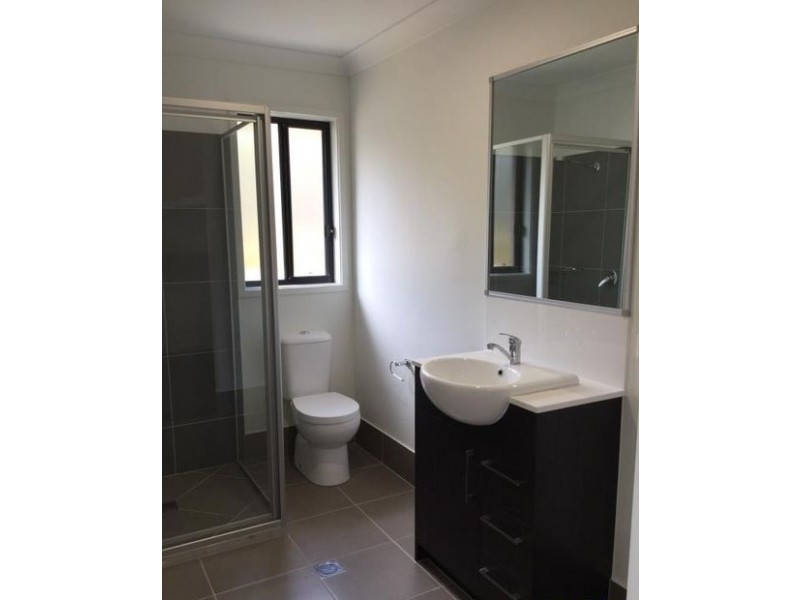 1 Lindsay Lane, Pimpama QLD 4209