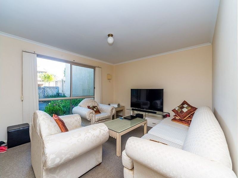 Unit 44/63 Olsen Avenue, Labrador QLD 4215