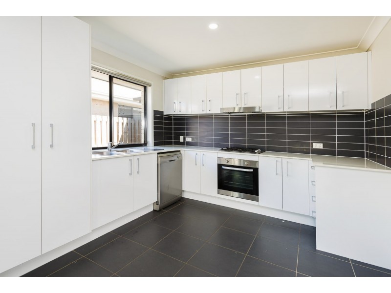 32 PARKVISTA CIRCUIT, Coomera QLD 4209