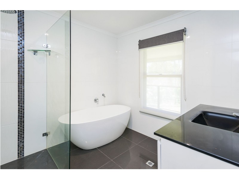 14 CASWELL COURT, Ormeau QLD 4208