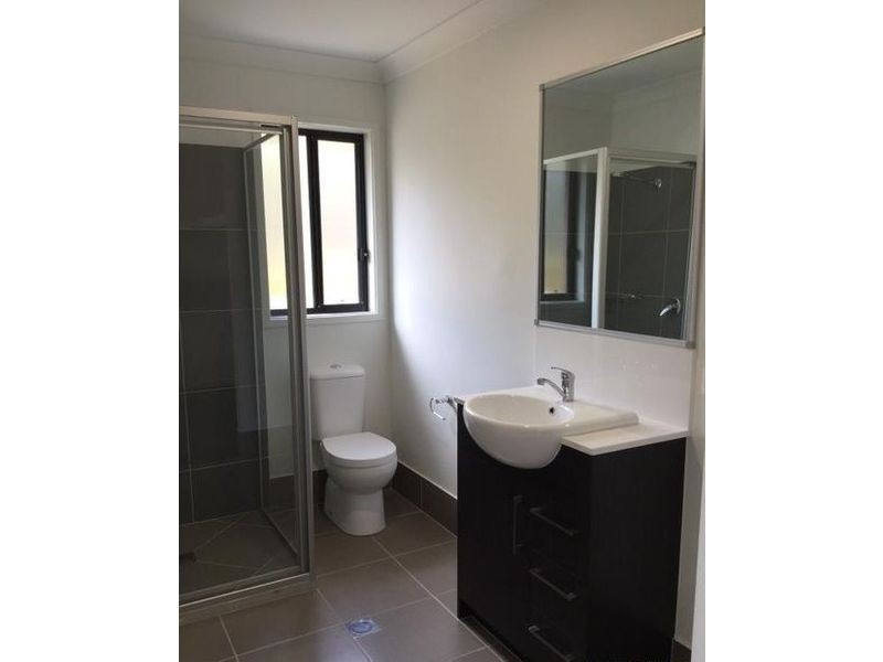 1 Lindsay Lane, Pimpama QLD 4209