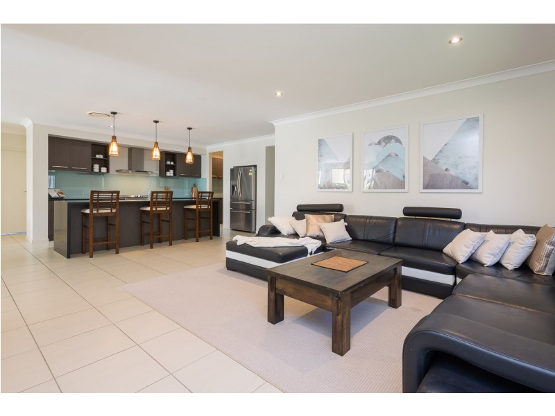 11 MACLEAY CIRCUIT, Upper Coomera QLD 4209