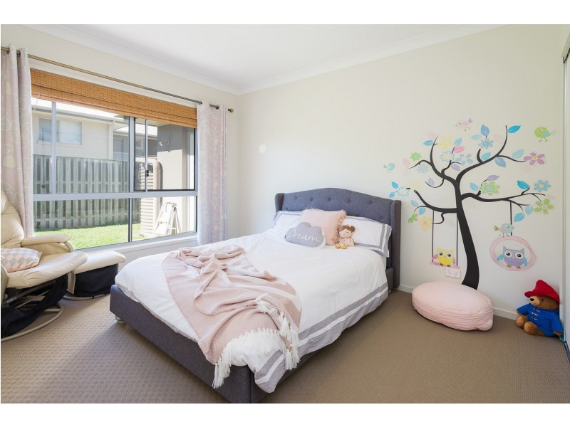 11 MACLEAY CIRCUIT, Upper Coomera QLD 4209