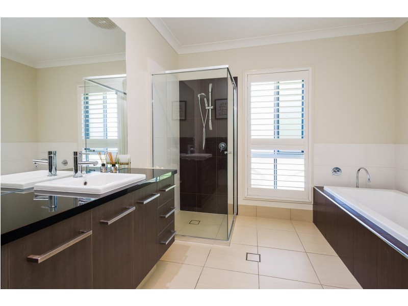 11 MACLEAY CIRCUIT, Upper Coomera QLD 4209