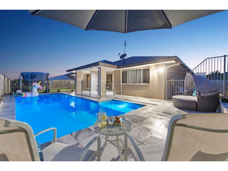 11 MACLEAY CIRCUIT, Upper Coomera QLD 4209