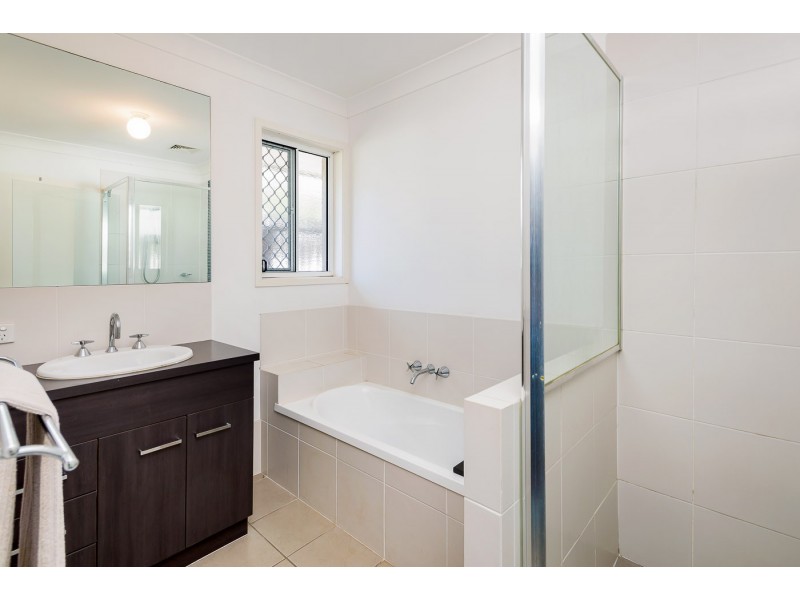 26 Calypso Court, Oxenford QLD 4210